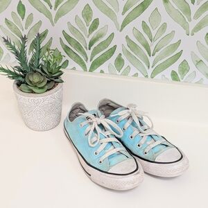 Baby Blue Converse Men's 4 Used